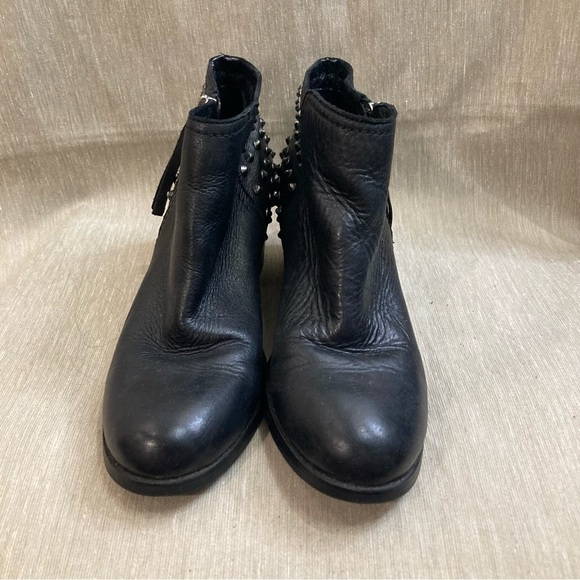 ALDO Sz 7 Back Studded Stacked  Heel Almond Toe Leather Ankle Boots Booties - Picture 9 of 9